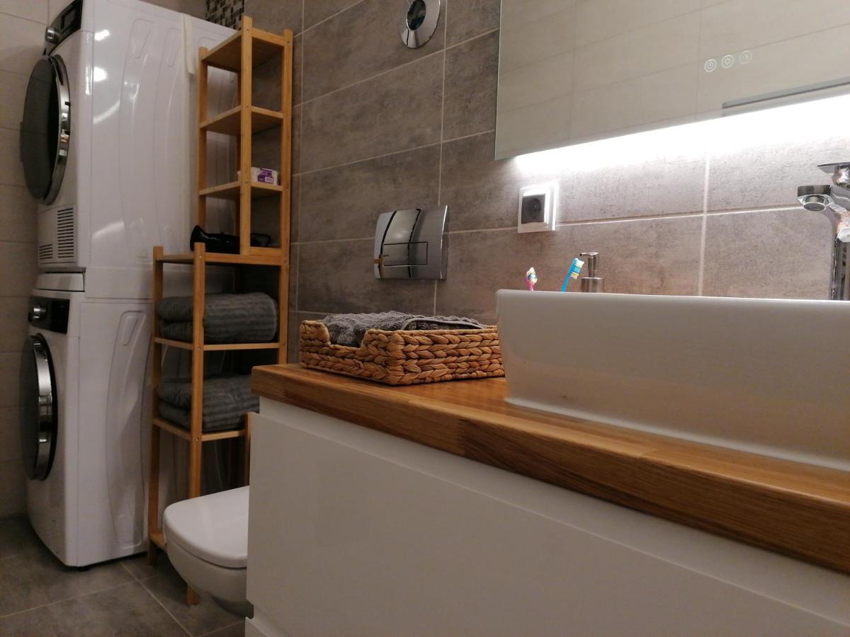 Wooden Touch Studio Braşov Esterno foto